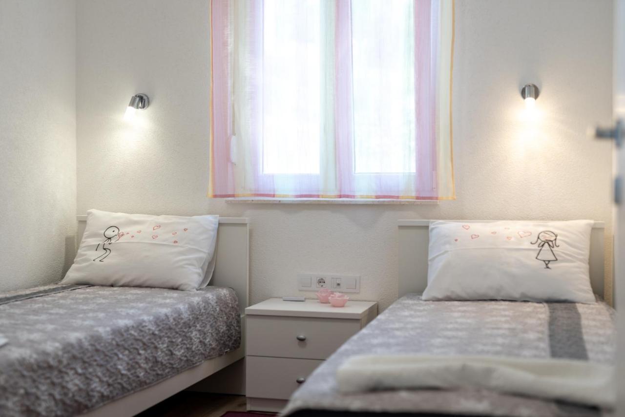 Apartment Gagula With Jacuzzi تروغير المظهر الخارجي الصورة