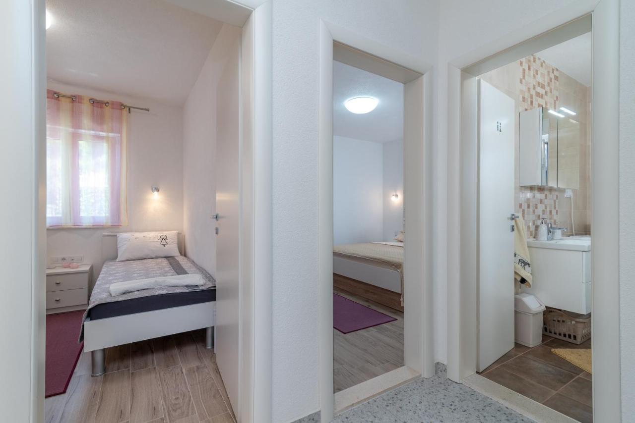 Apartment Gagula With Jacuzzi تروغير المظهر الخارجي الصورة