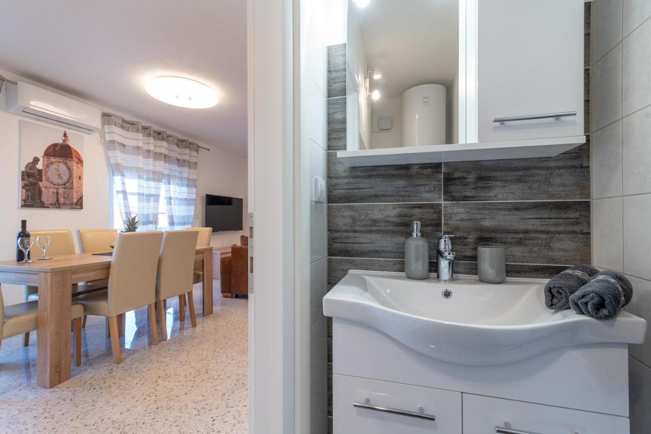 Apartment Gagula With Jacuzzi تروغير المظهر الخارجي الصورة