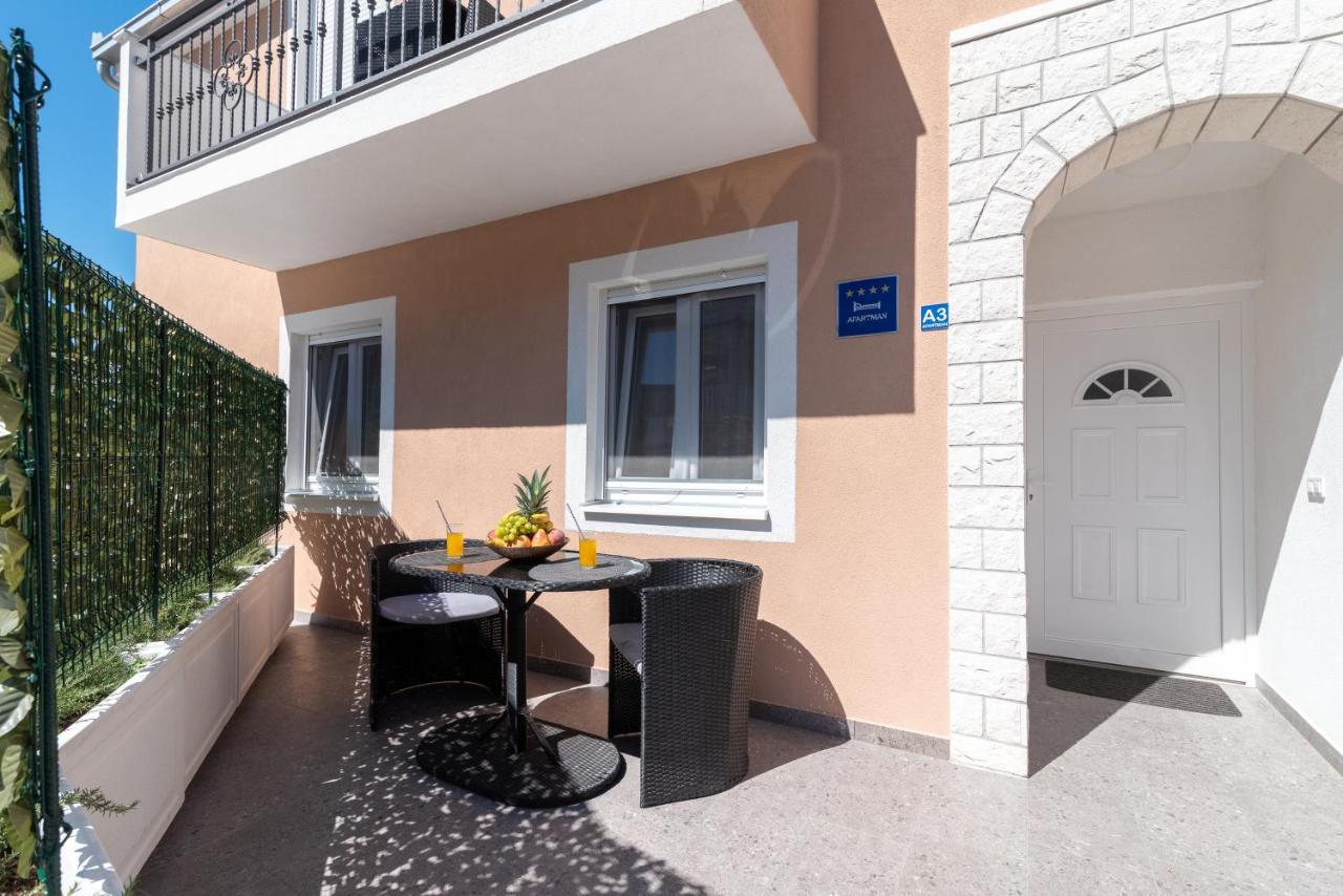 Apartment Gagula With Jacuzzi تروغير المظهر الخارجي الصورة